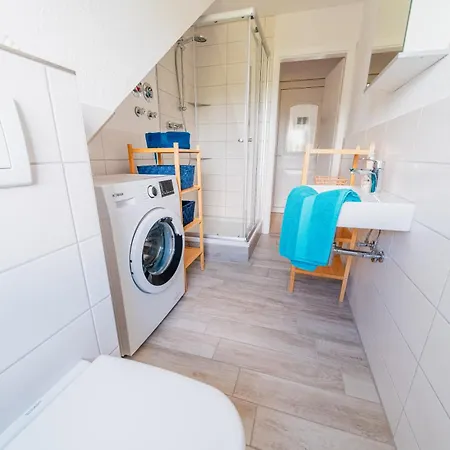 Zentrale Wohlfuehlwohnung - Ideal Fuer Ihren Urlaub Oder Geschaeftsreise 马格德堡